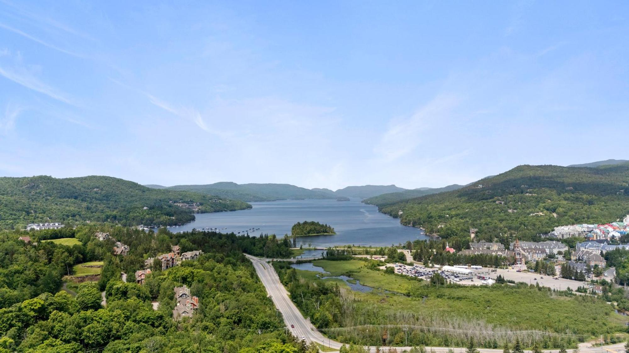 Les Eaux - 2Bdrs W Pool & Hot Tub Near Village Mont-Tremblant Bagian luar foto